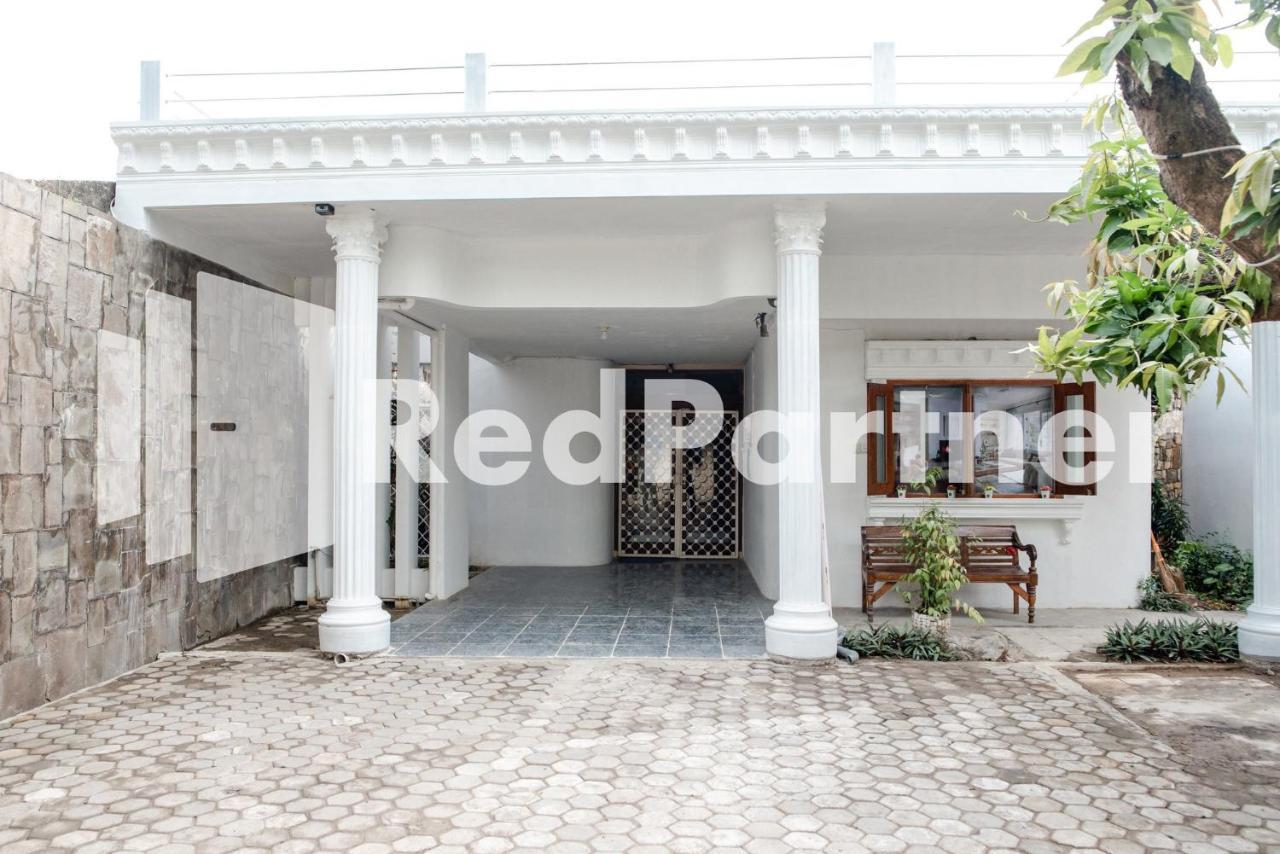 Hotel Mango House Semarang Redpartner Exterior foto